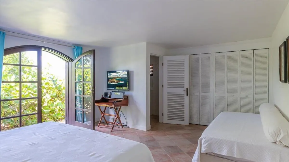 Charming Villa With Fantastic Views Of The Ocean Pointe Milou