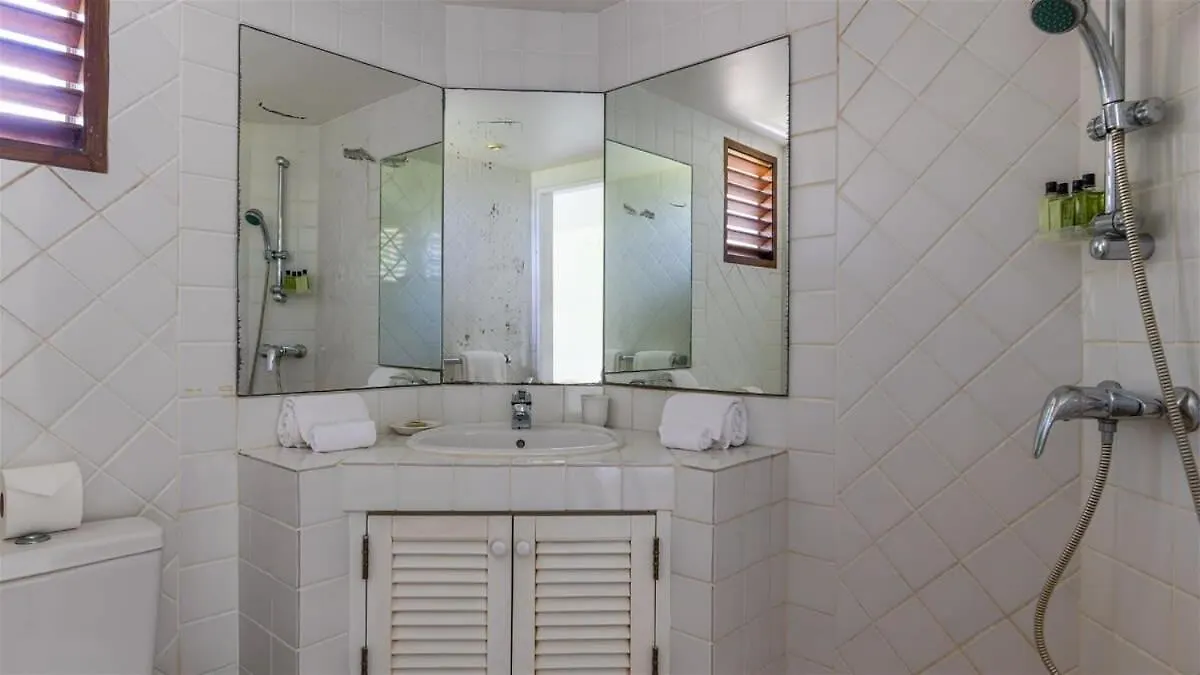 Charming Villa With Fantastic Views Of The Ocean Pointe Milou