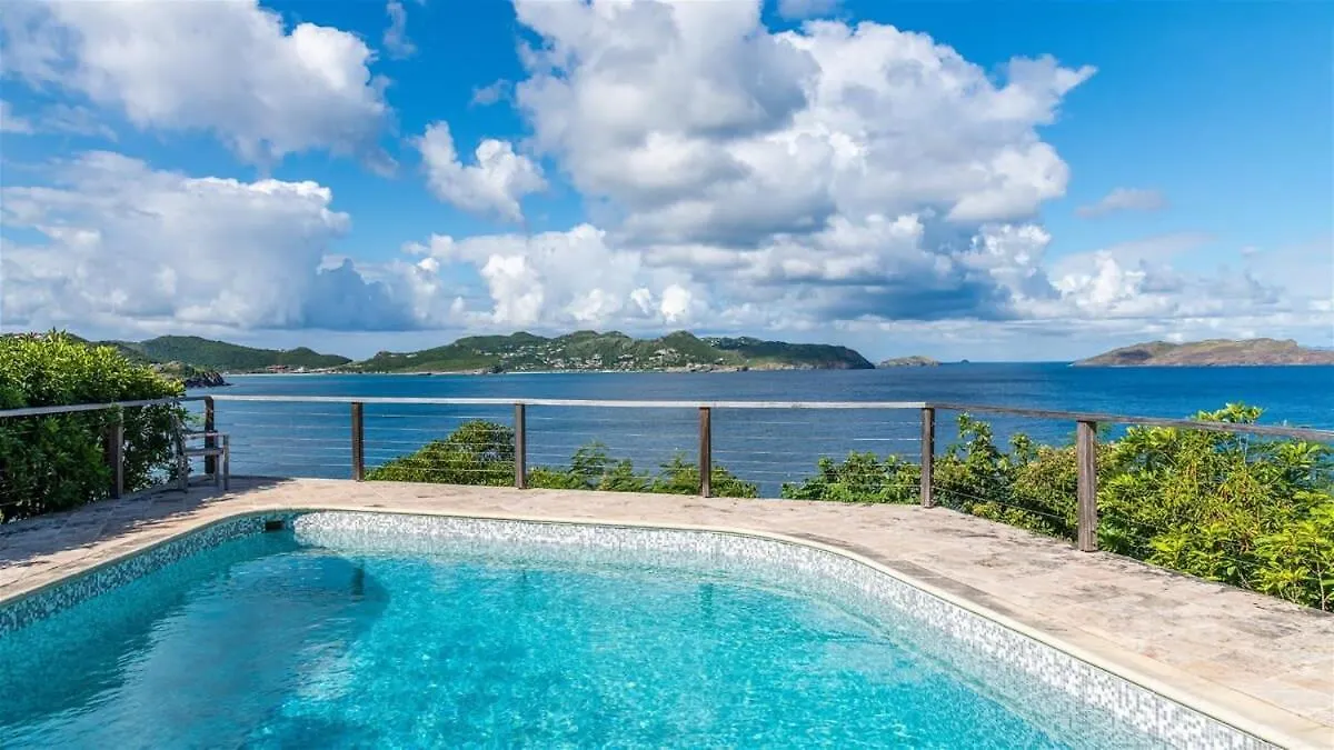 Charming Villa With Fantastic Views Of The Ocean Pointe Milou